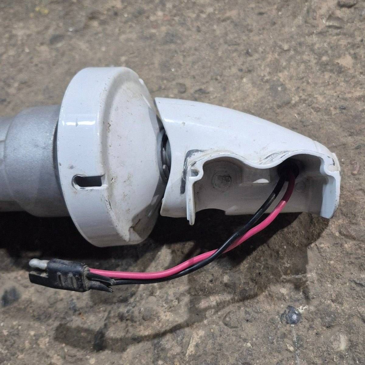 Used Dometic/ A&E Drive Head Assembly, White - WeatherPro , 3307923.115B - Young Farts RV Parts