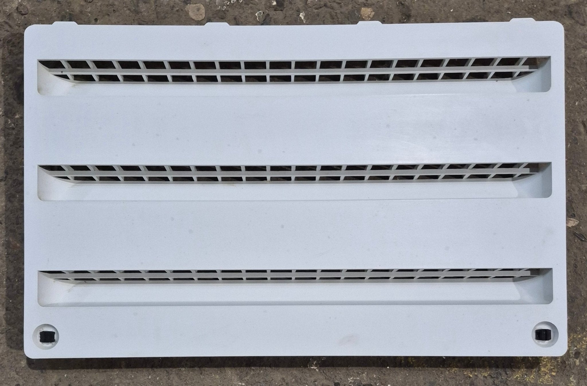 Used Dometic Air Intake Side Refrigerator Vent, White, No Frame - 3102277.021 - Young Farts RV Parts