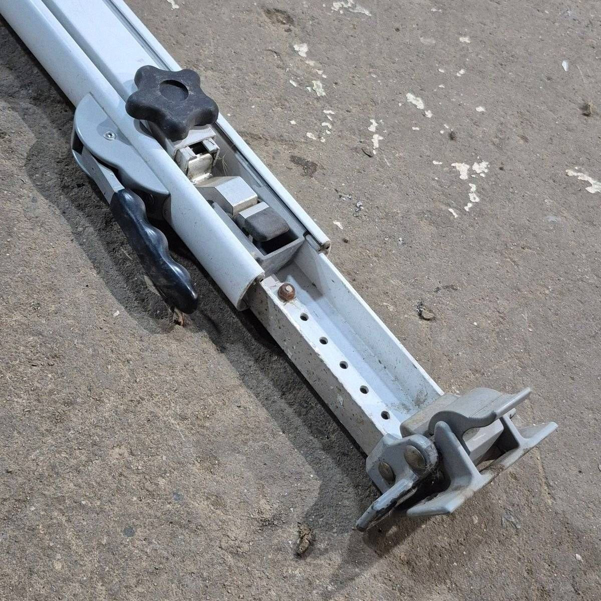 Used Dometic Awning Arm, 8500 Series, White, 61