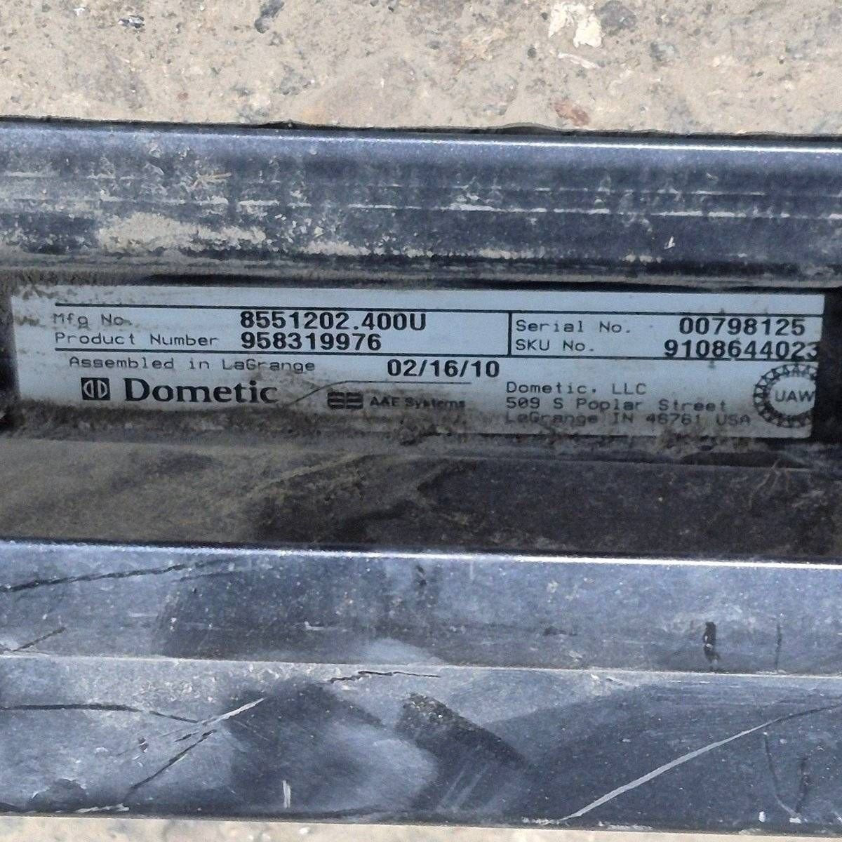 Used Dometic Awning Arm, Drive (Front) Powered, Black, 65 1/2" - WeatherPro 8551202.400U - Young Farts RV Parts