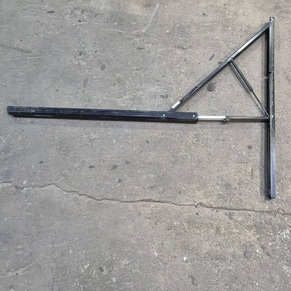 Used Dometic Awning Arm, Idler (Rear) Non - Powered, Black, Basement, Adjustable Pitch, 62 1/4