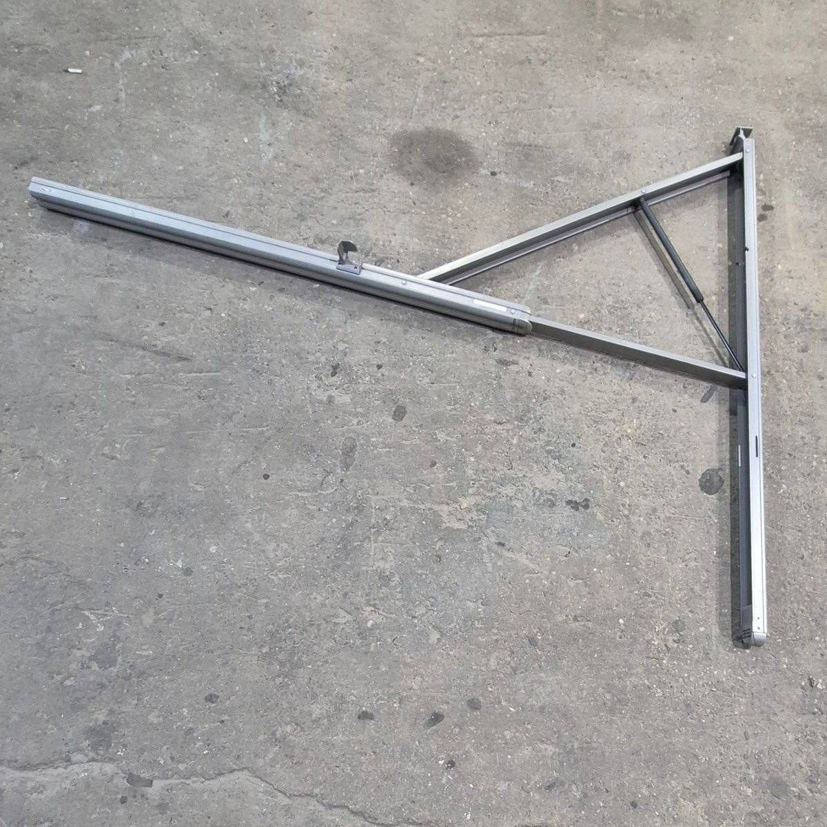 Used Dometic Awning Arm, Idler (Rear) Non - Powered, Silver (Satin), 65 1/2