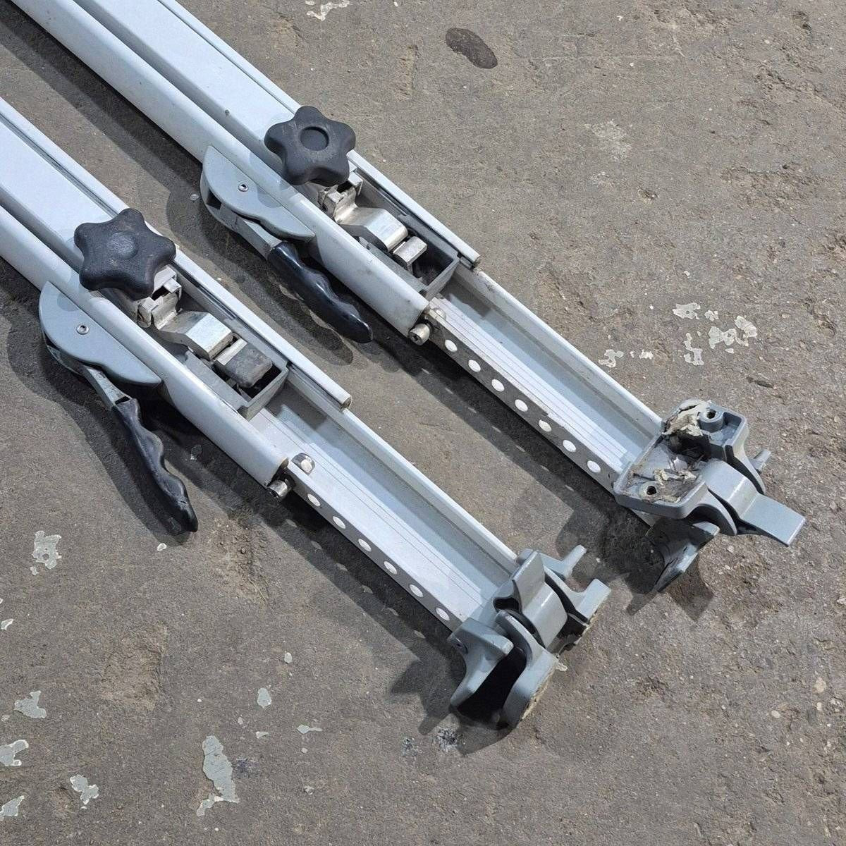 Used Dometic Awning Arm Set, White, 73