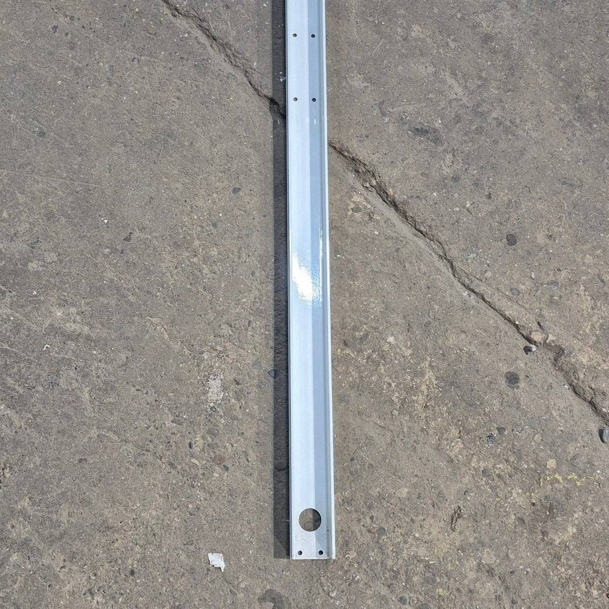 Used Dometic Awning Arm Wall Mount (Back Channel), White, 62 1/4