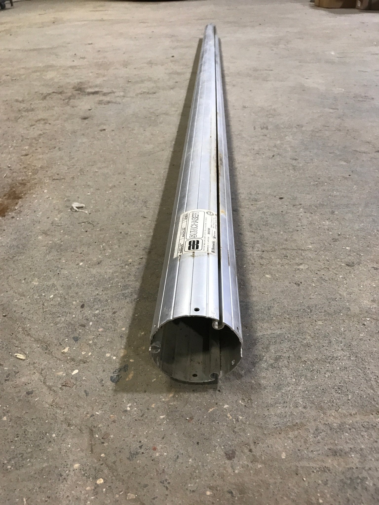 Used Dometic Awning Roller Tube 9 1/2' - Young Farts RV Parts