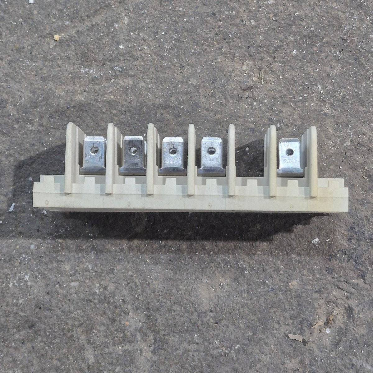 Used Dometic Block Terminal - 2932592013 - Young Farts RV Parts