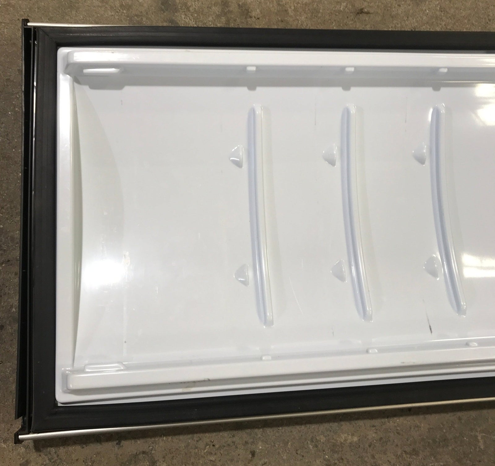 Used Dometic Complete Door RH - 2413258613 - Young Farts RV Parts