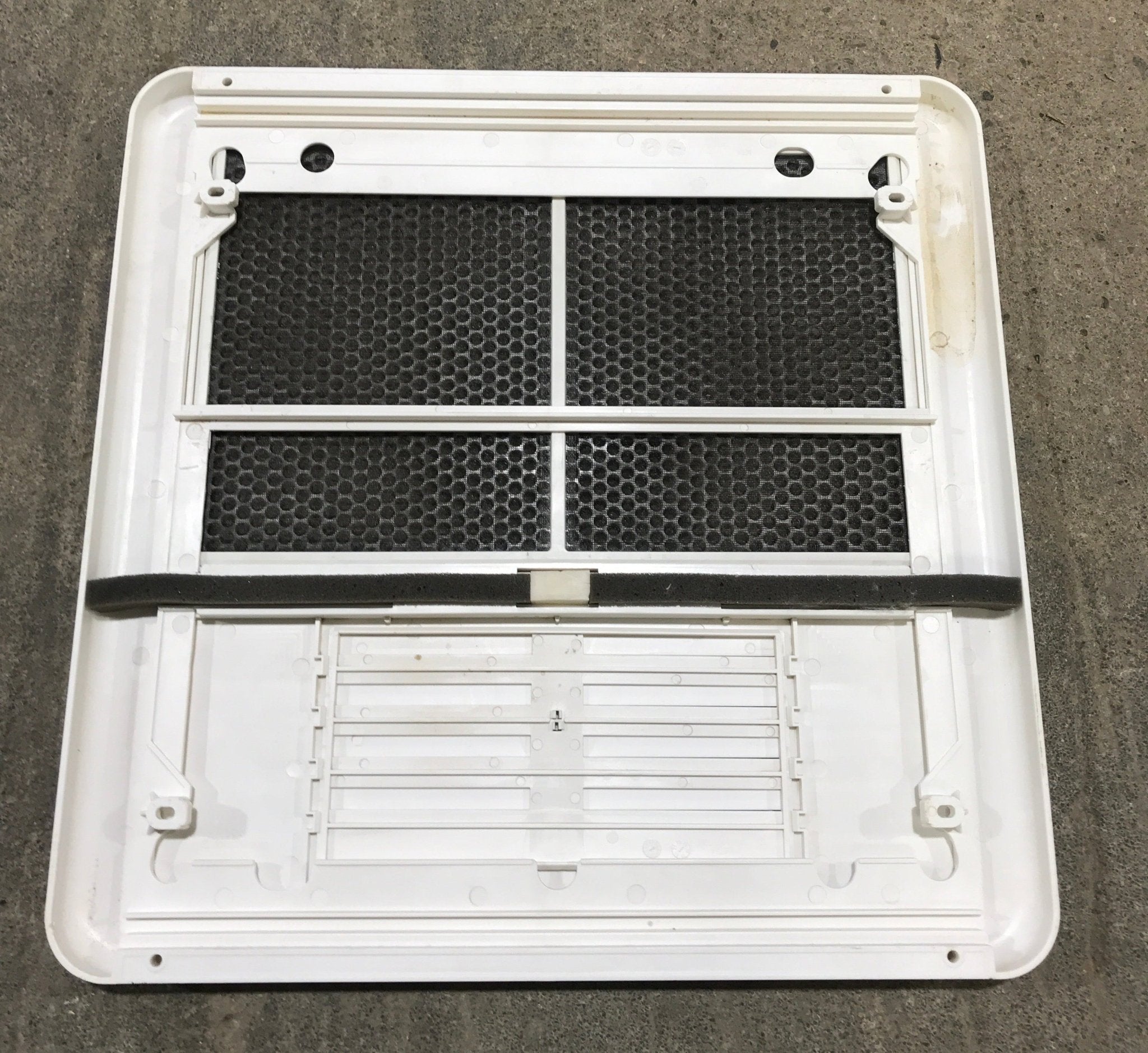 Used Dometic / Duo - therm A/C Ceiling Assembly Return Air Grill 3317404.000 - Young Farts RV Parts