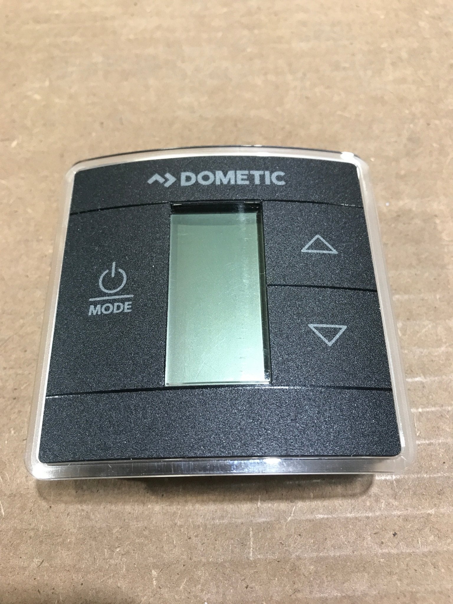 Used Dometic / Duo - therm Digital Wall Thermostat, Single Zone Black - 3316250.712 - Young Farts RV Parts