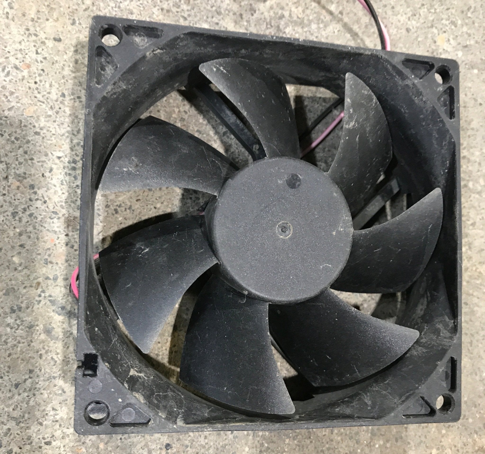 Used Dometic Fan 3851183016 - Young Farts RV Parts