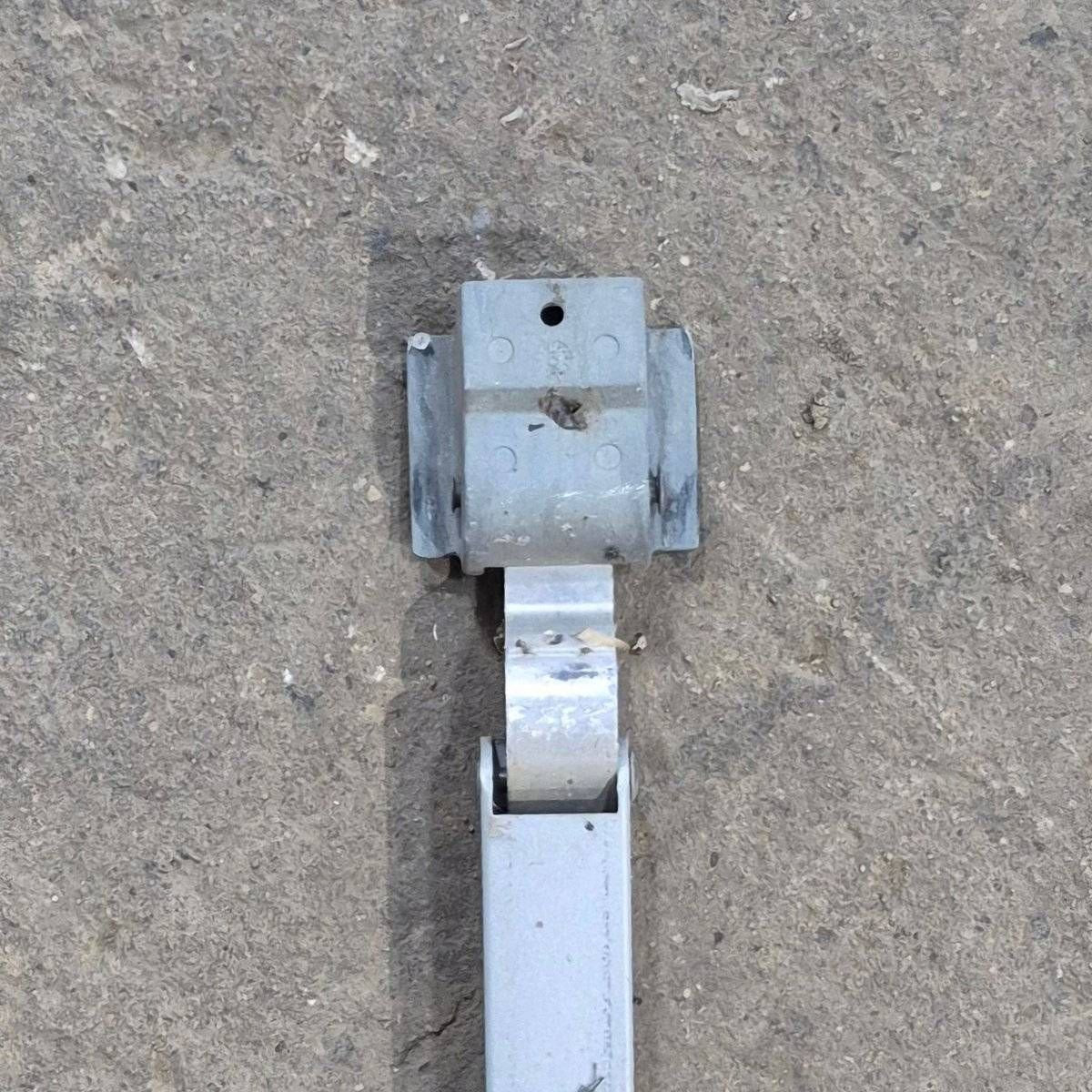 Used Dometic Lower Rafter Arm, Silver (Satin), 32 1/2
