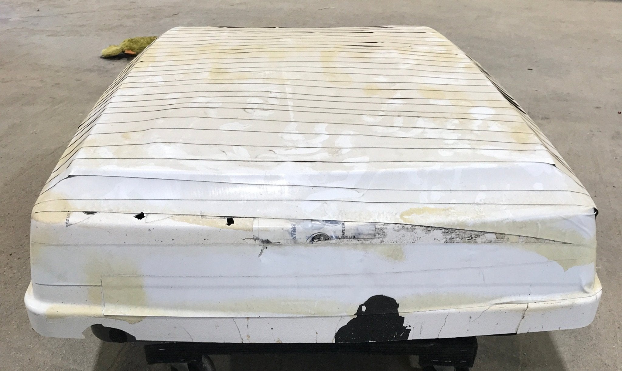 Used Dometic Penguin Air Conditioner Head Unit 640315.301 - 13500BTU Cool Only - Young Farts RV Parts