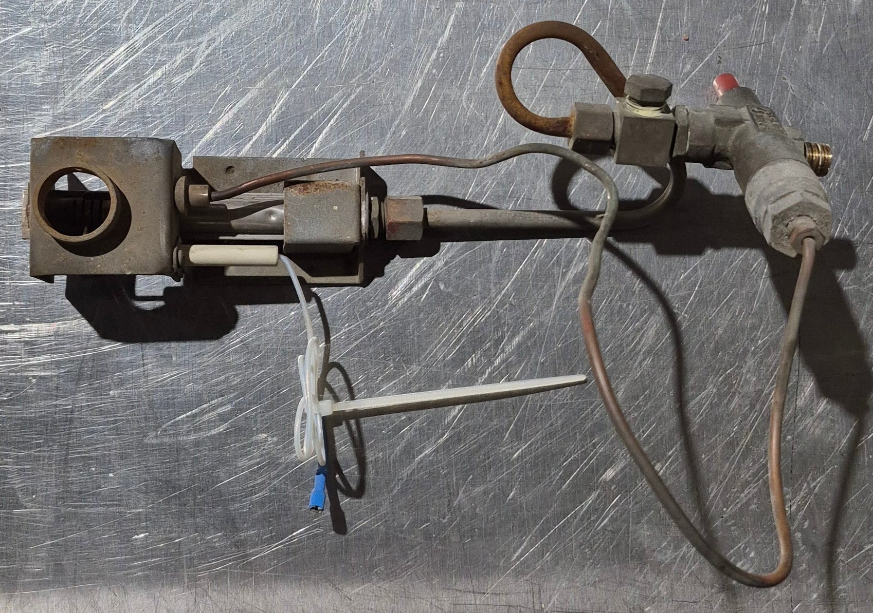 Used Dometic RM2202 Gas Valve Burner Assembly - Young Farts RV Parts