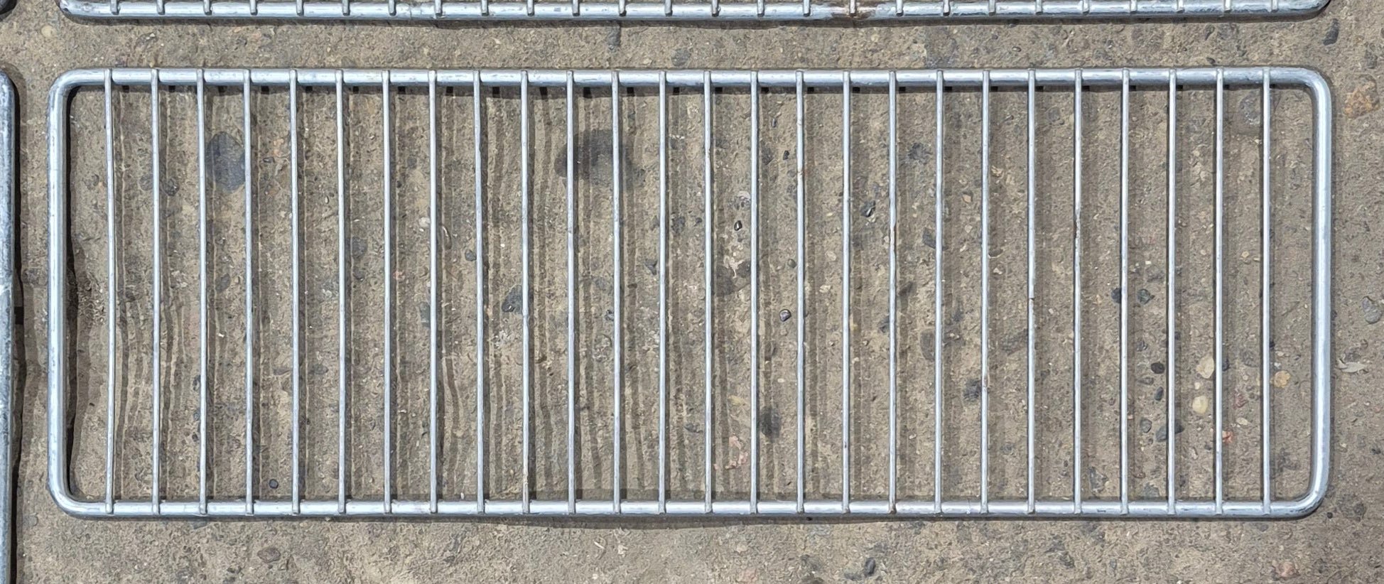 Used Dometic RM2807 Wire Shelf Set - Young Farts RV Parts