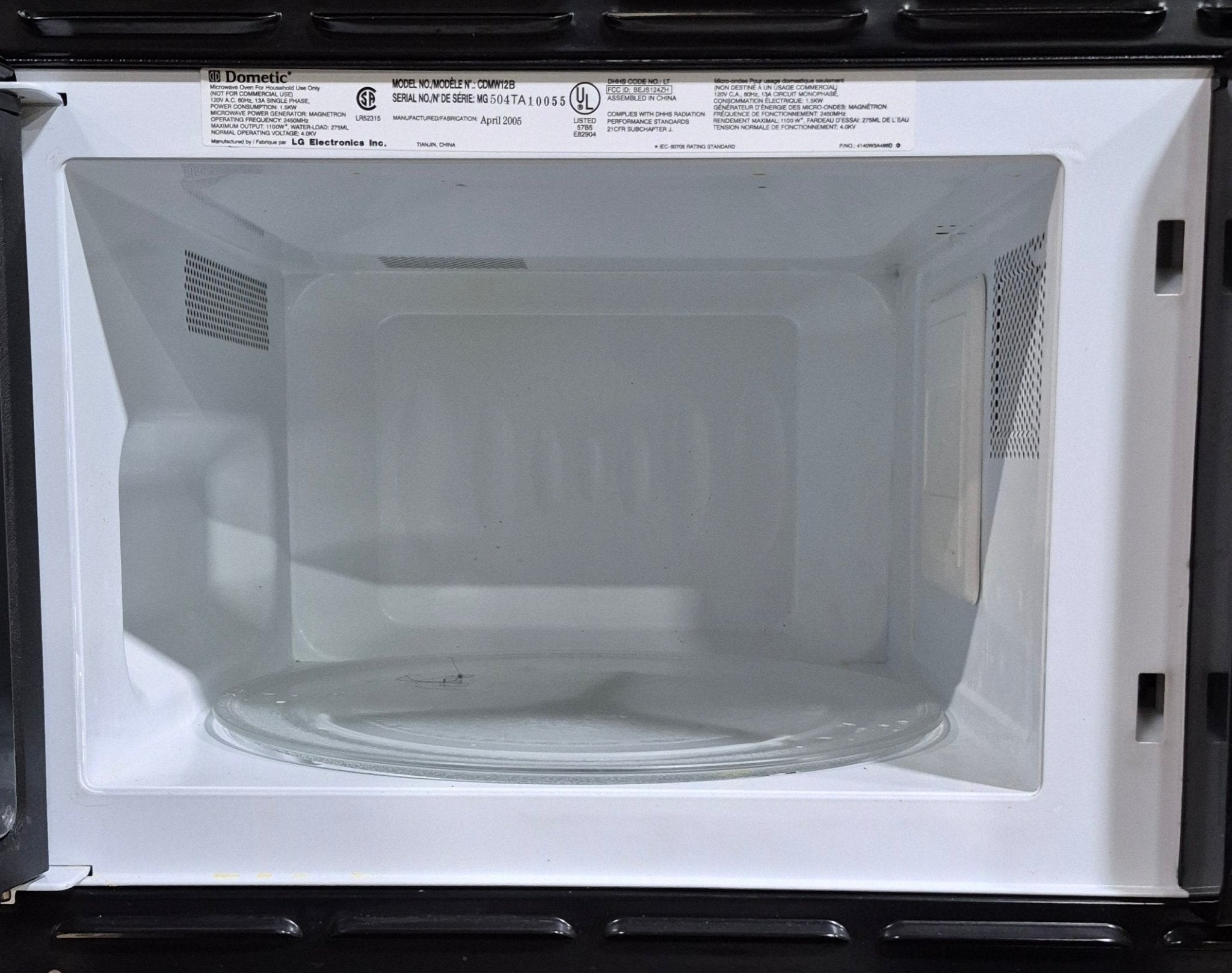 Used Dometic RV Microwave 20 1/8" W x 13" H x 14 1/2" D - Young Farts RV Parts