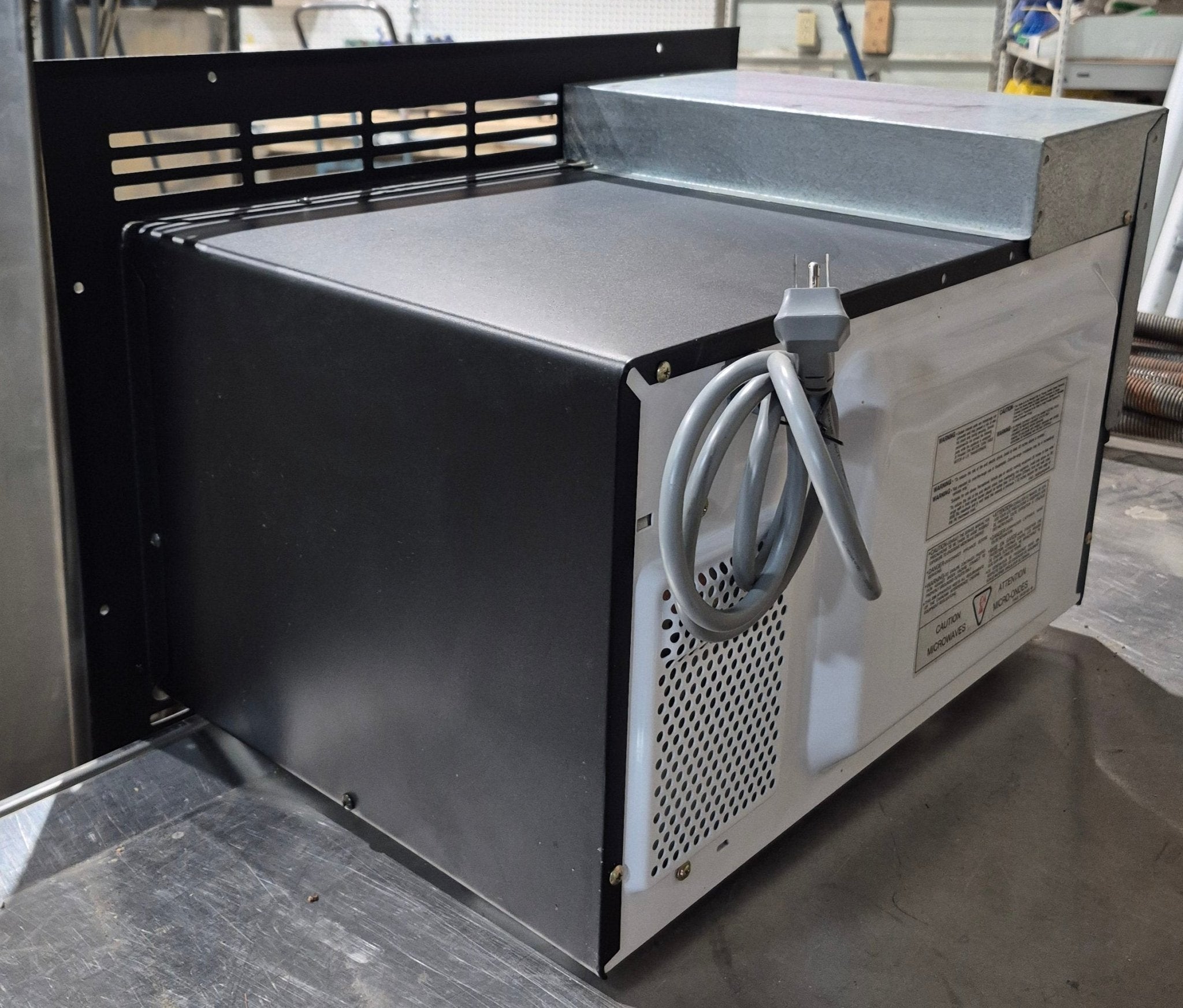 Used Dometic RV Microwave 20 3/4" W x 14 1/8" H x 14 1/4" D - Young Farts RV Parts