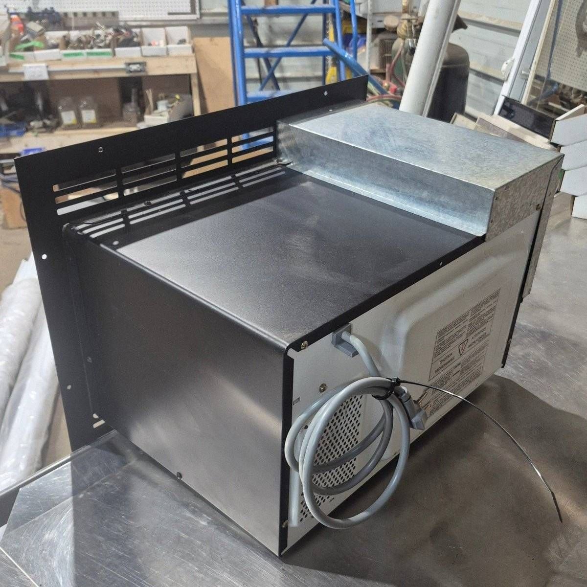 Used Dometic RV Microwave, 20 7/8" x 14 1/8" x 14 1/4" , DMT113U1B1 - Young Farts RV Parts