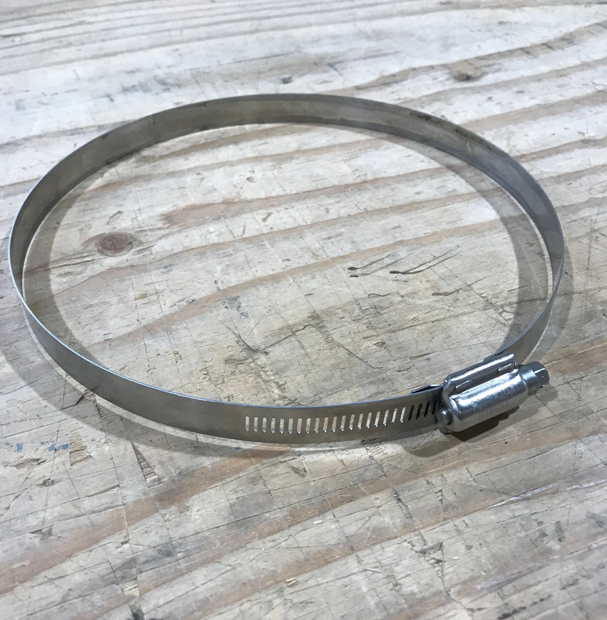 Used Dometic/ Sealand SC210 Clamp Kit 385310048 - Young Farts RV Parts