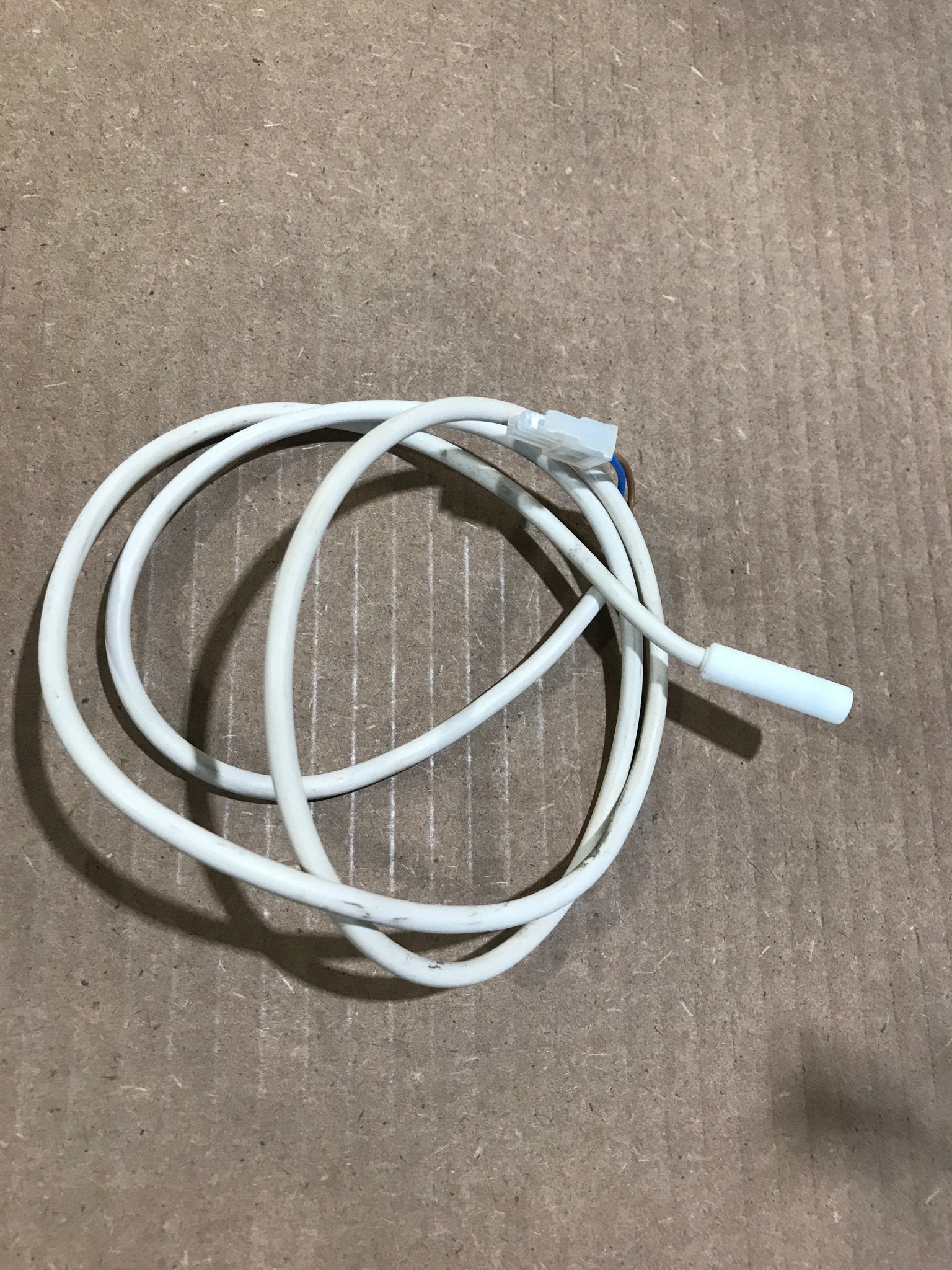 Used Dometic Thermistor - 3851059042 - Young Farts RV Parts