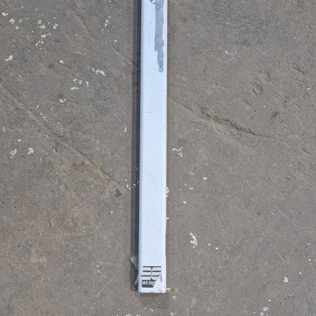 Used Dometic Upper Main Arm, White, 61