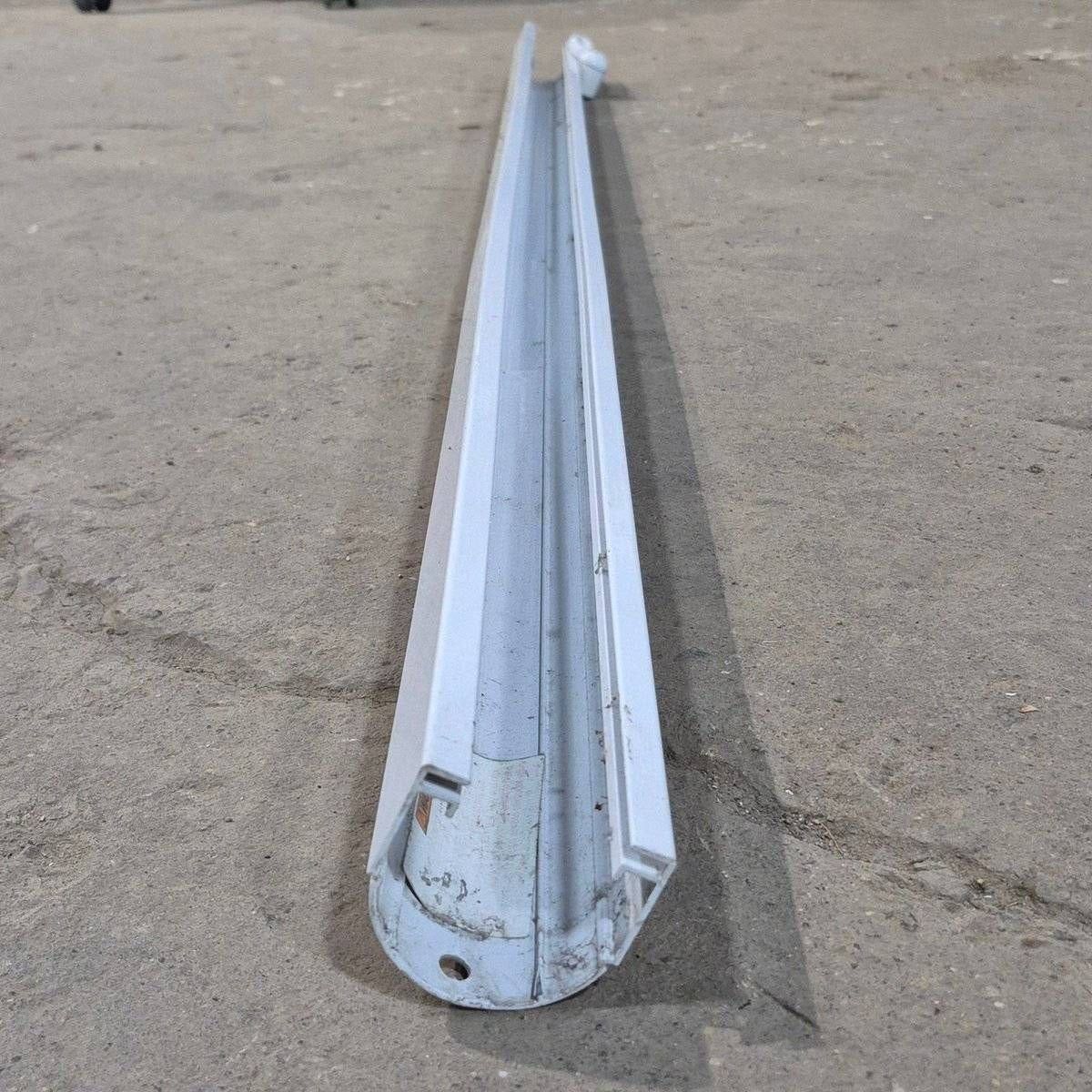 Used Dometic Upper Main Arm, White, 61" - Sunchaser II , 3314064.019B - Young Farts RV Parts