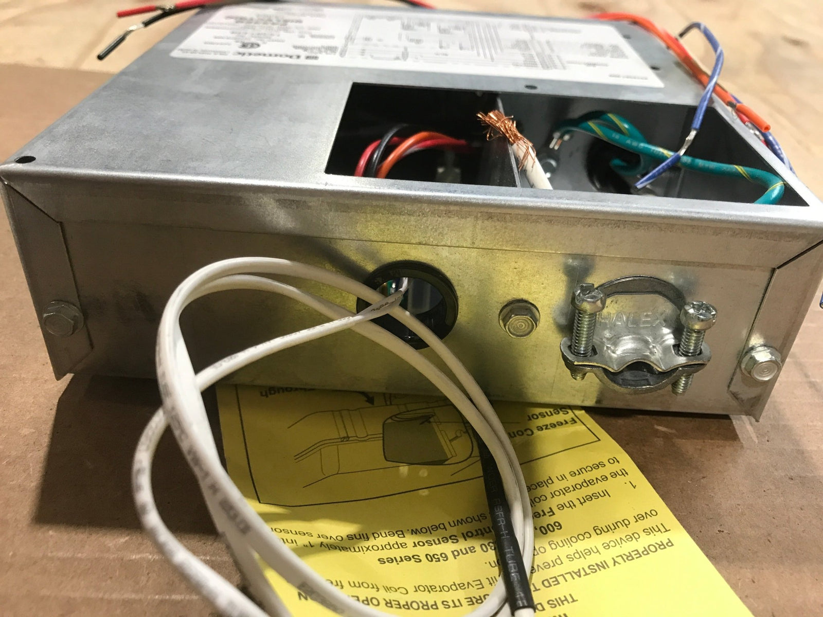 Used Dometic Wall Thermostat w/ Control Board, Single Zone, White - 3316232.700 - Young Farts RV Parts