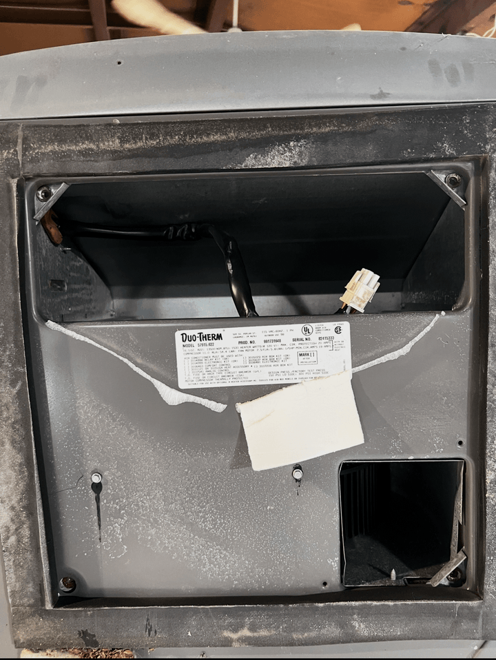 Used Duo - Therm Air Conditioner Head Unit, 13500 BTU, Cool Only - 57915.622 - Young Farts RV Parts