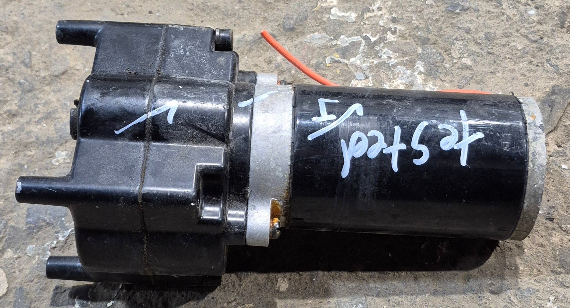 Used Electric Motor For R.V. Trailer Landing Gear 12VDC - 1A065012 - 02 - 01 (1 - 065 - 041012 - 01) - Young Farts RV Parts