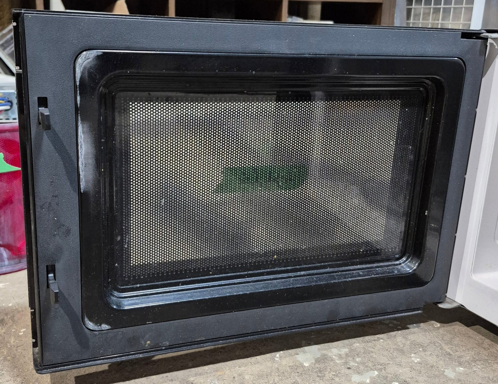 Used Emerson RV Microwave 20 1/4