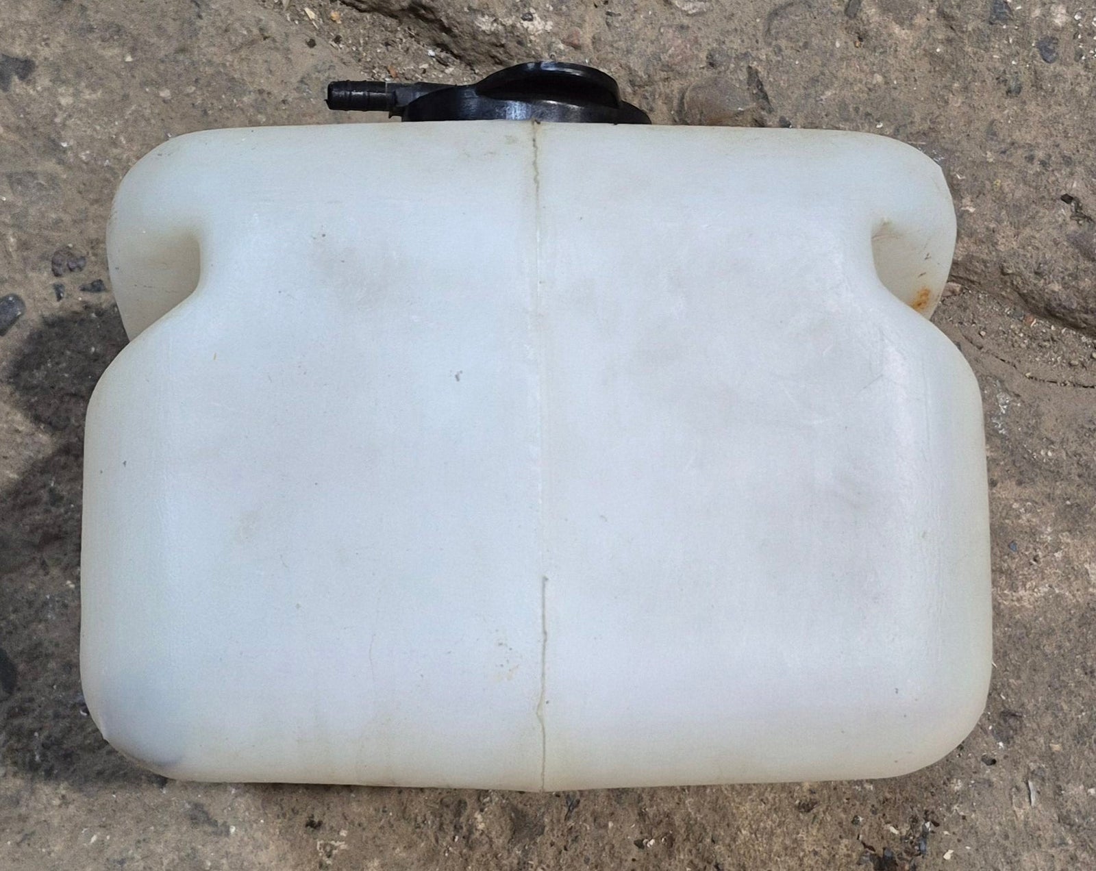 Used Engine Wiper Fluid Reservoir for 1988 CHEVY Vanguard Motorhome - Young Farts RV Parts