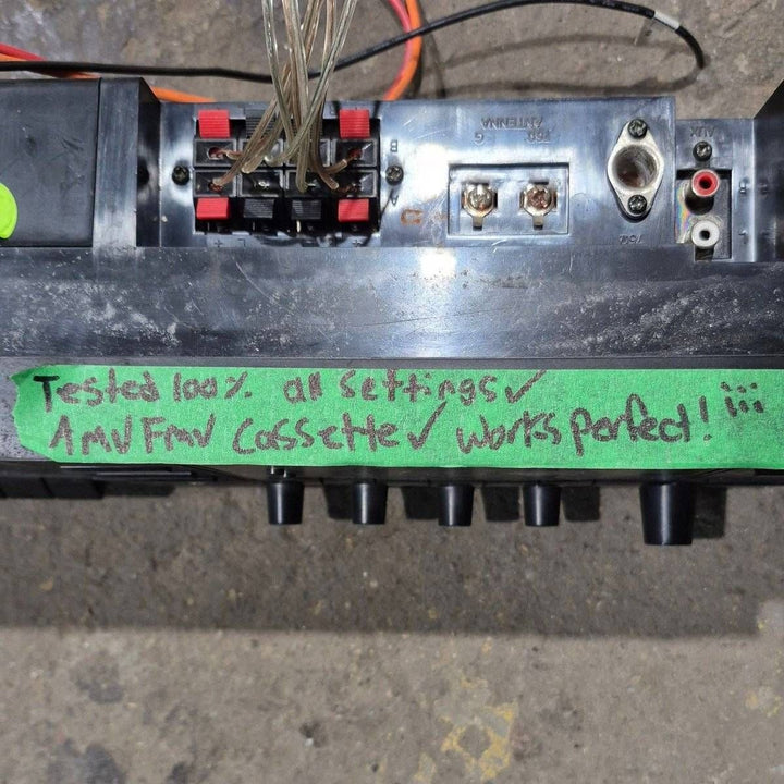 Used Executive RV Radio - 4000 - Young Farts RV Parts