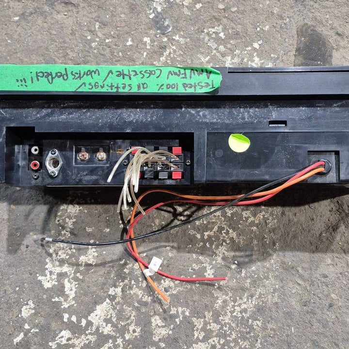 Used Executive RV Radio - 4000 - Young Farts RV Parts