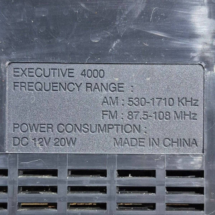 Used Executive RV Radio - 4000 - Young Farts RV Parts