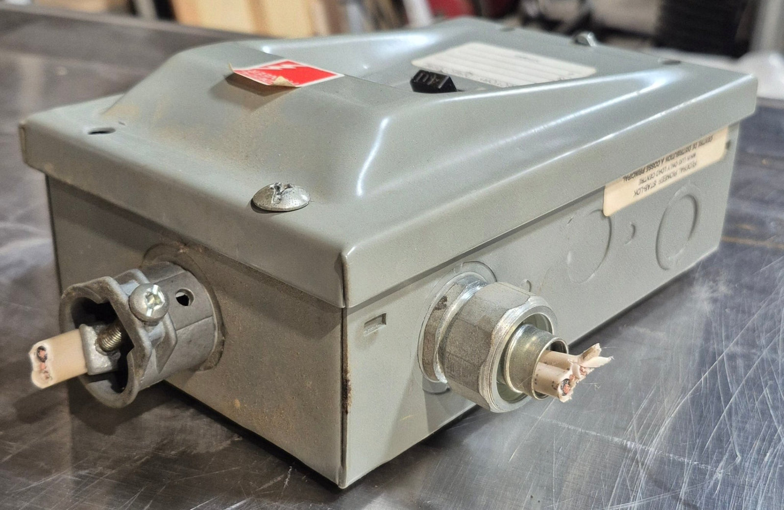 Used Federal Pioneer Stab - Lok Load Center - 102 - 4S - Young Farts RV Parts