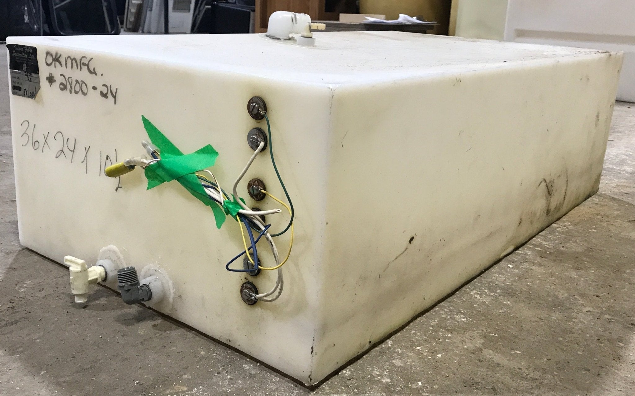 Used Fresh Water Tank 10 1/2" H x 24" W x 36” L - Young Farts RV Parts