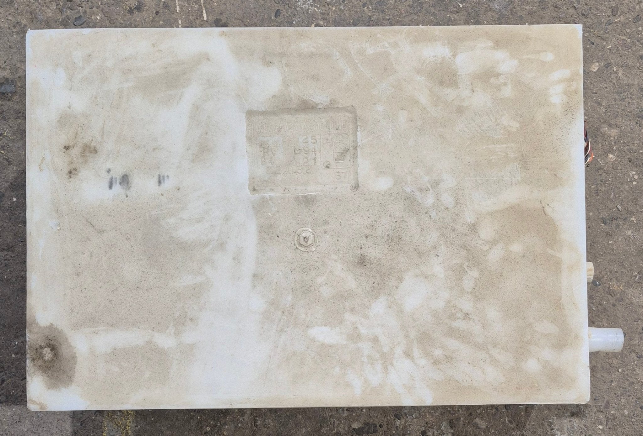 Used Fresh Water Tank 10" H x 21" W x 30 1/2” L - Young Farts RV Parts