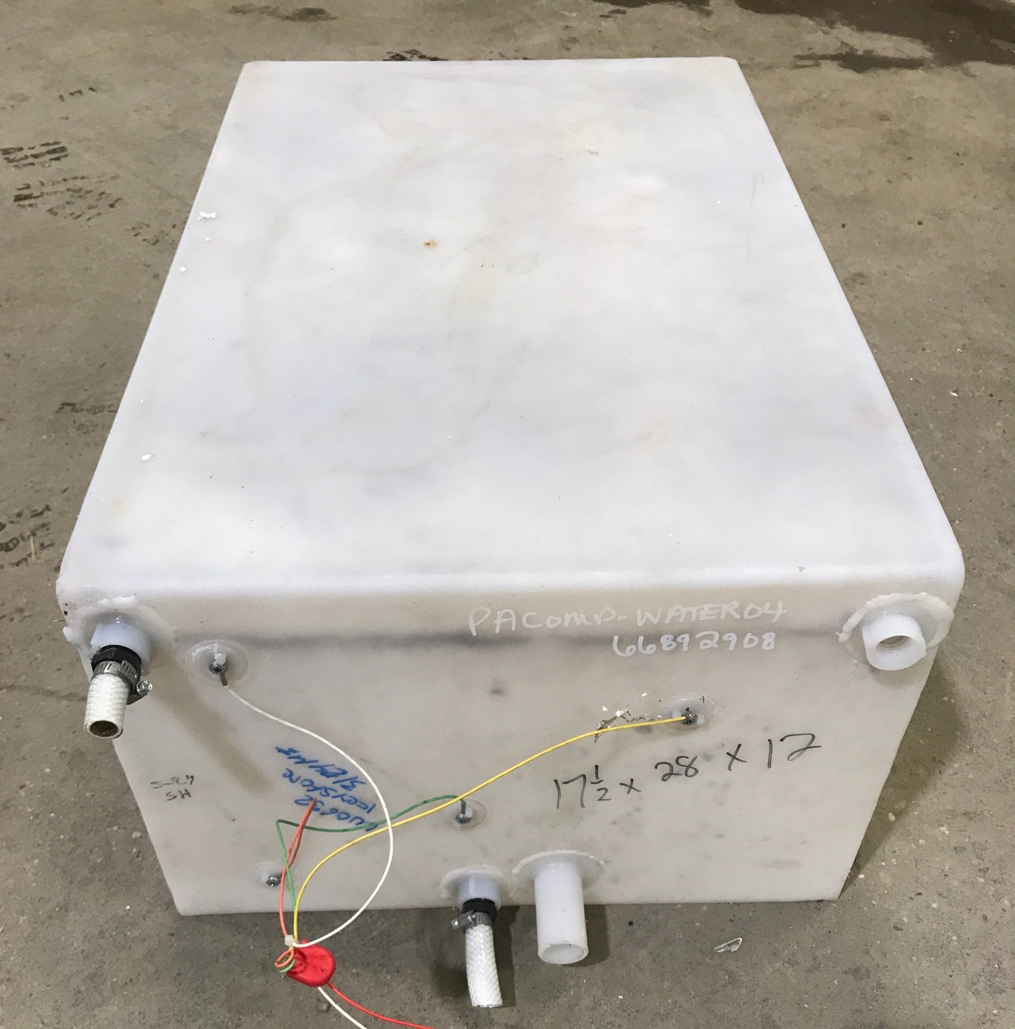 Used Fresh Water Tank 12" H x 17 1/2" W x 28” L - Young Farts RV Parts