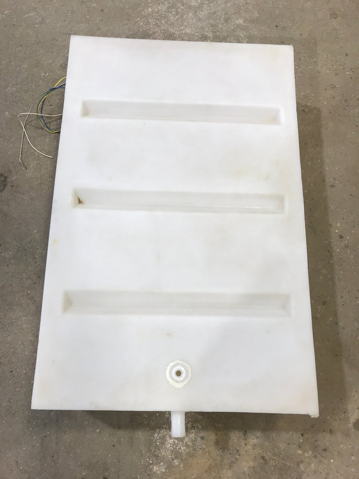 Used Fresh Water Tank 8 1/2" H x 24" W x 37” L - Young Farts RV Parts