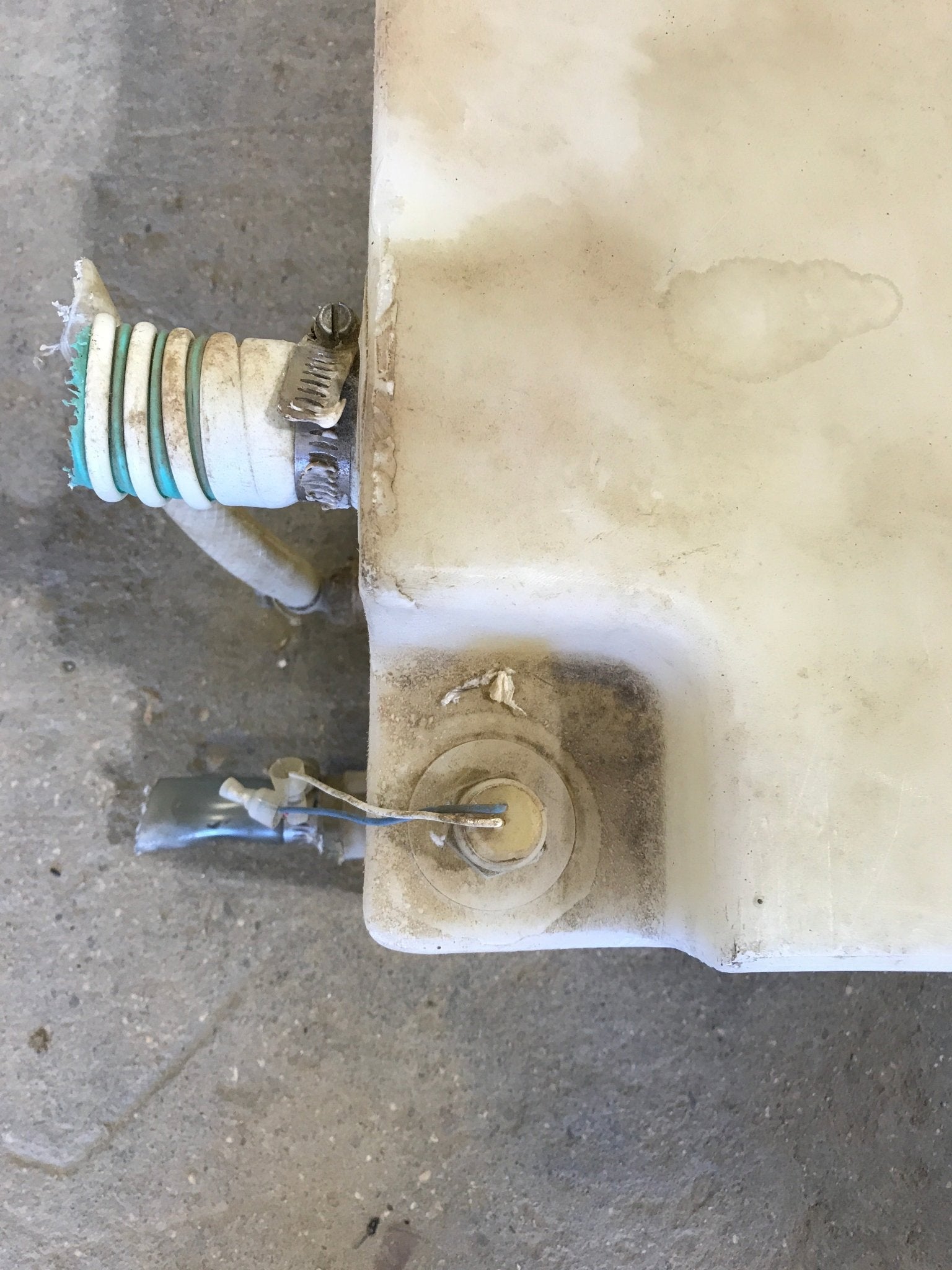 Used Fresh Water Tank 9 3/4” H x 14 1/4” W x 70 1/2” L - Young Farts RV Parts