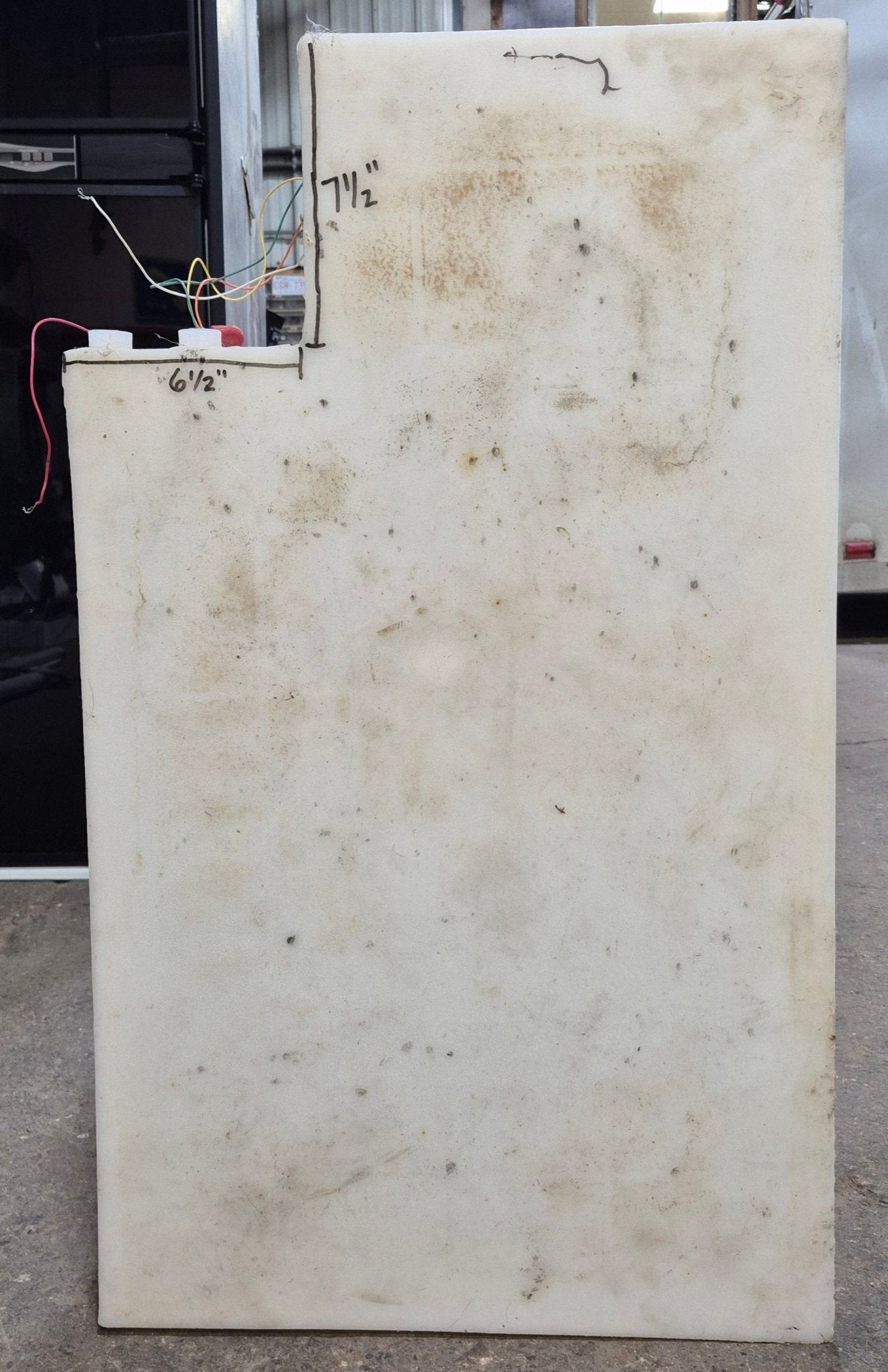 Used Fresh Water Tank 9 3/4" H x 20 1/4" W x 35” L - Young Farts RV Parts