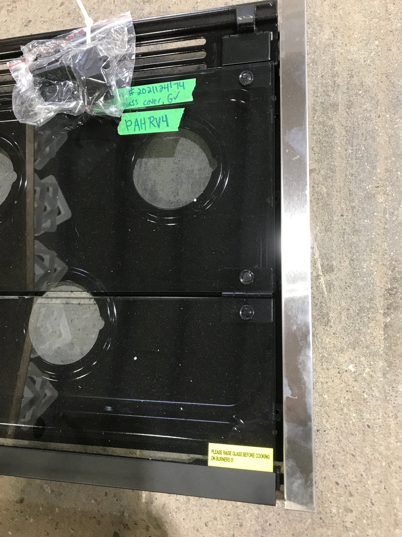 Used Furrion 3 - burner Main Top With Glass Bi Fold Cover - 2021124174 - Young Farts RV Parts