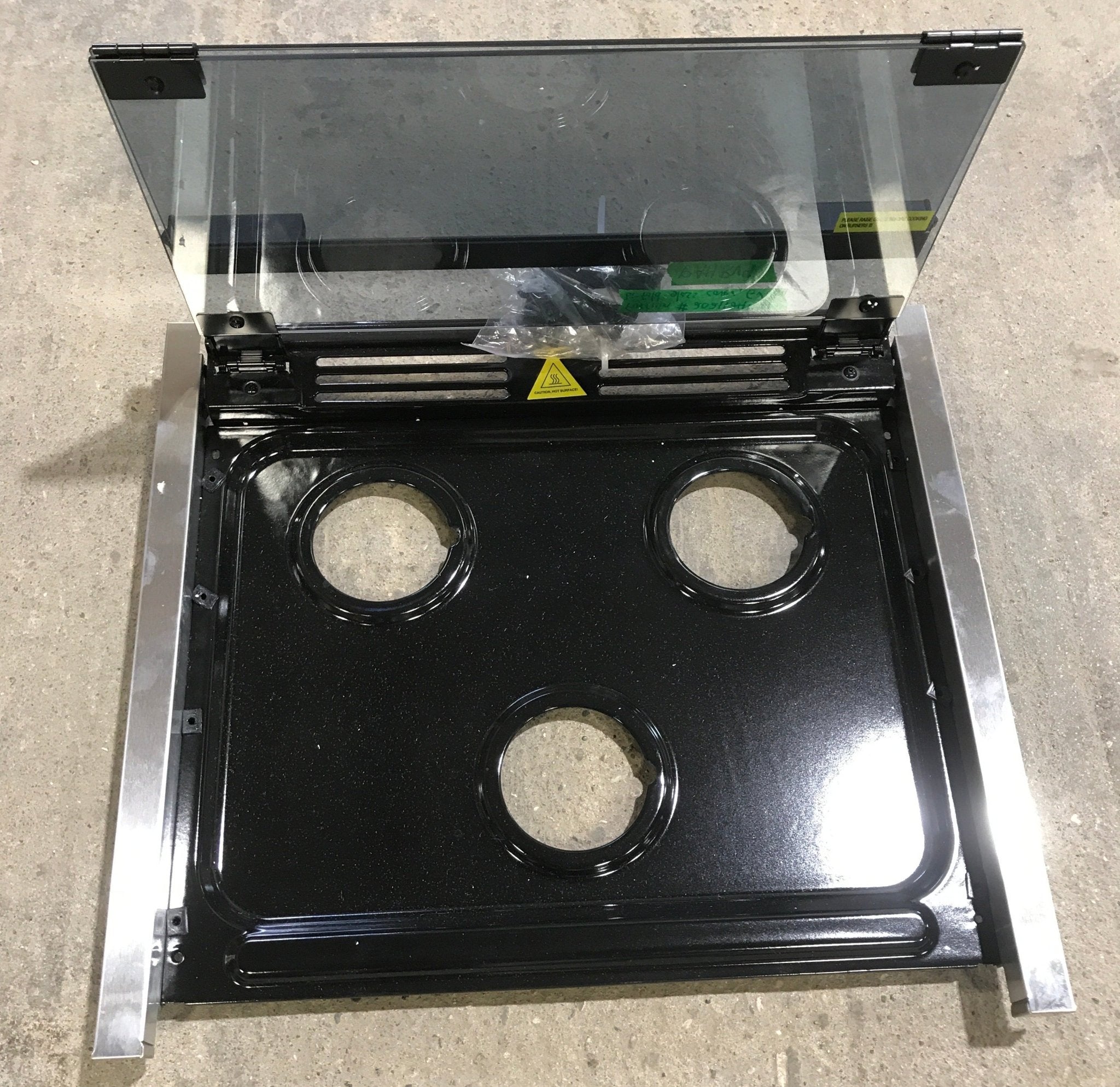 Used Furrion 3 - burner Main Top With Glass Bi Fold Cover - 2021124174 - Young Farts RV Parts