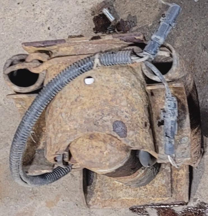 Used HWH Hydraulic levelling Jack Leg RAP7164 - AP7001 - Young Farts RV Parts