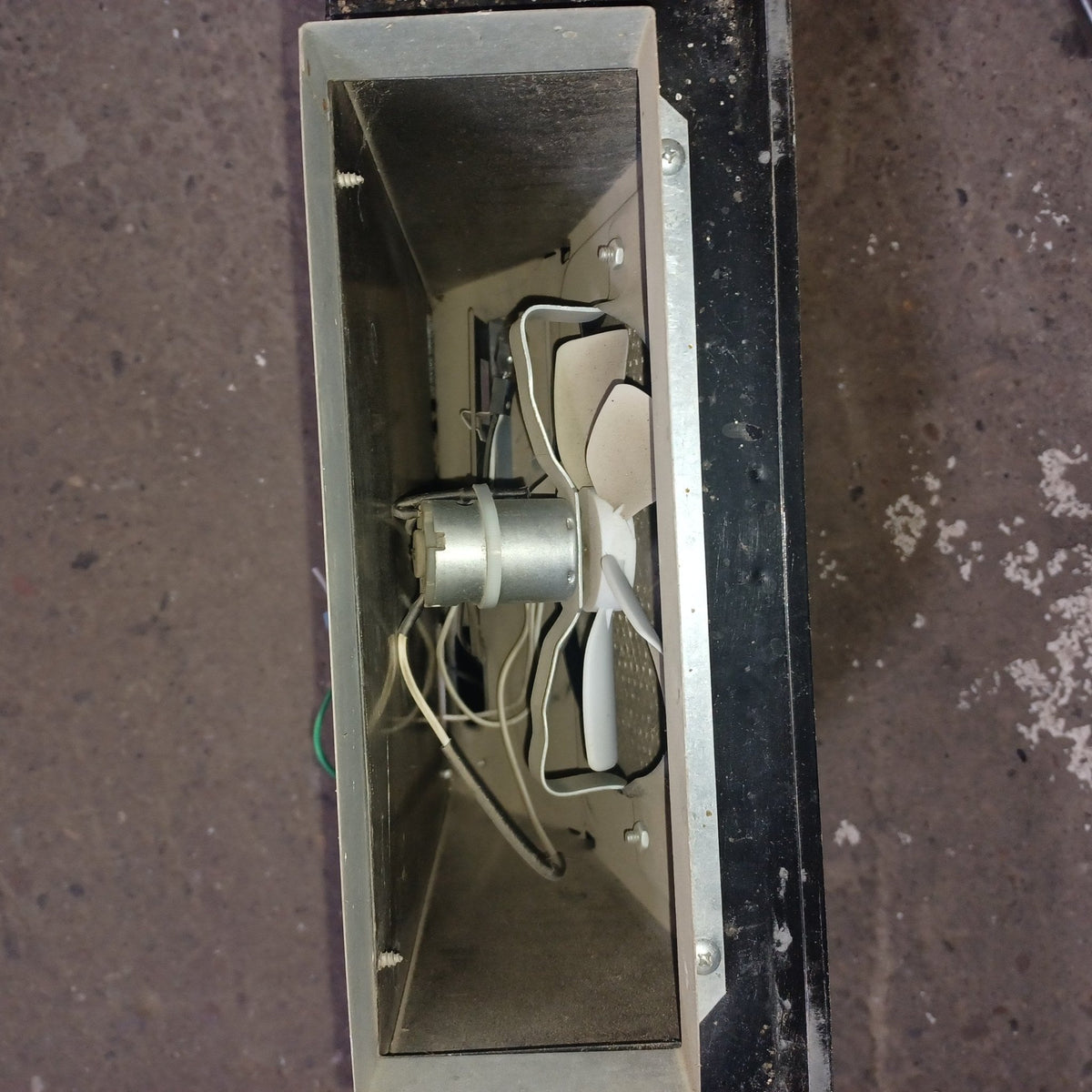 Used Jensen RV Range Hood Fan R0723500C - Young Farts RV Parts