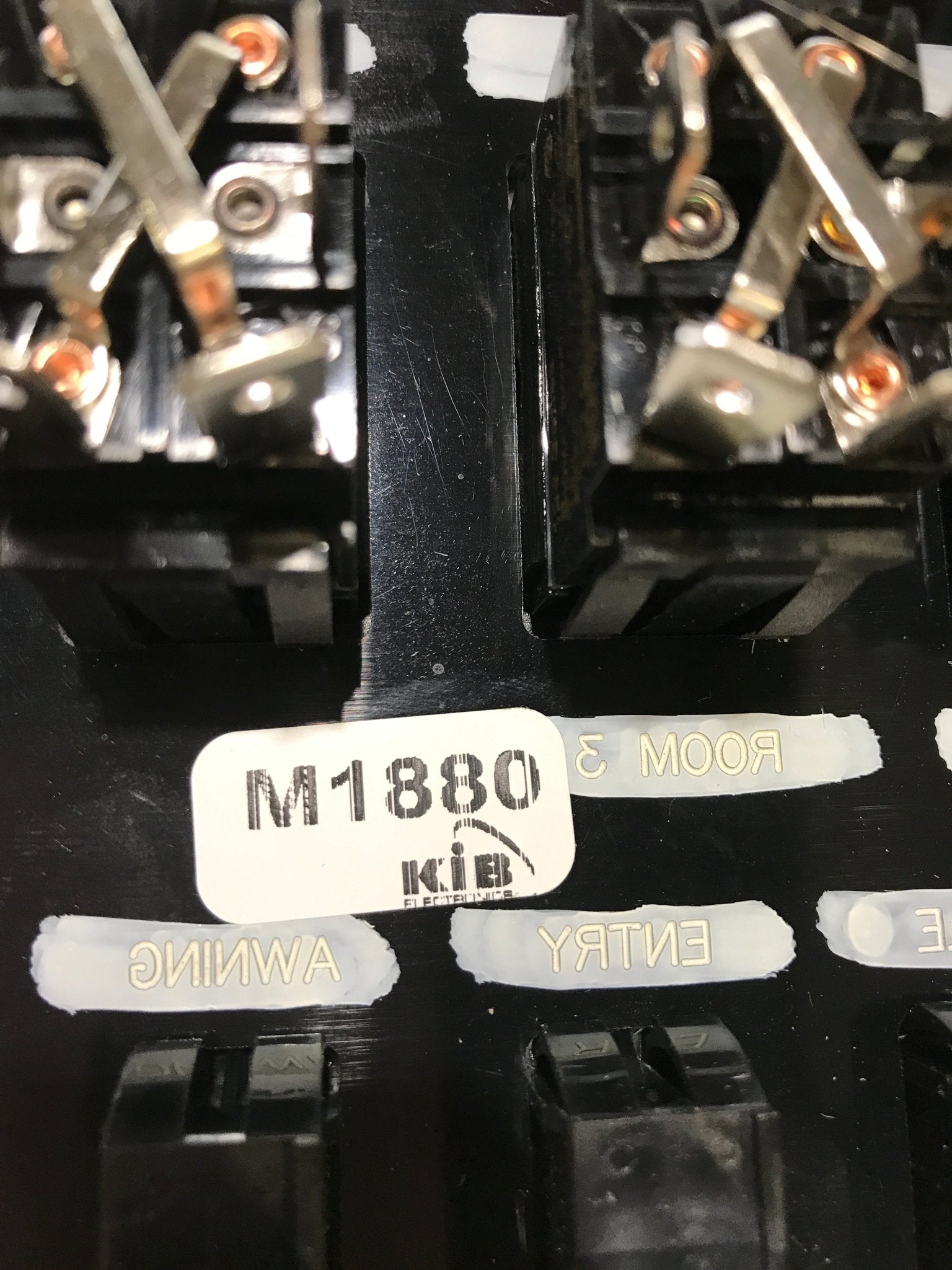 Used KIB Command Center M1880 - Young Farts RV Parts