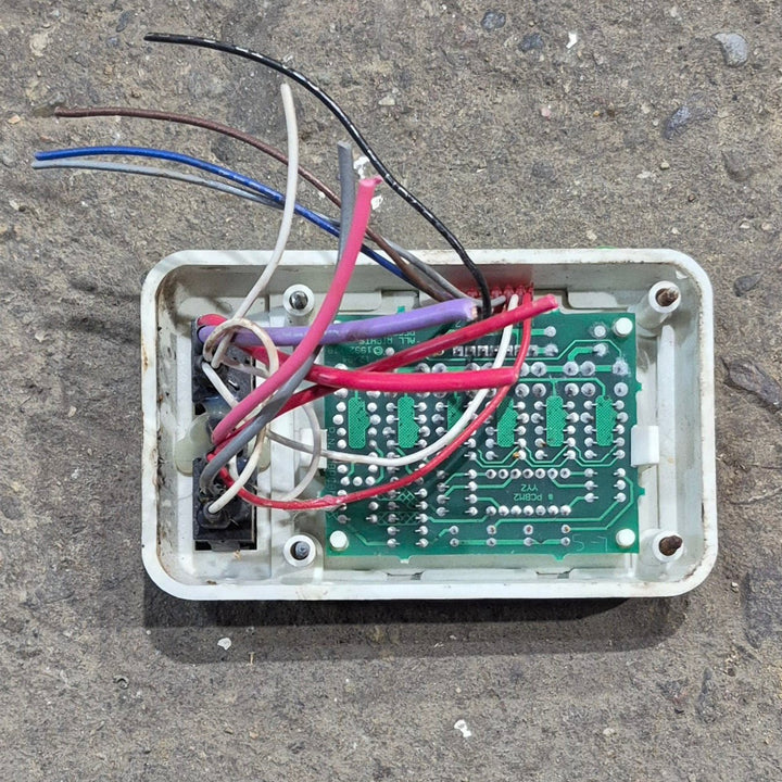 Used KIB Micro Monitor M21VW - PCBM2 - C - YYZ - White - Young Farts RV Parts