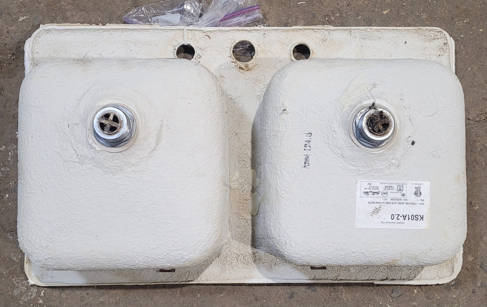 Used Kitchen Sink 28 3/4