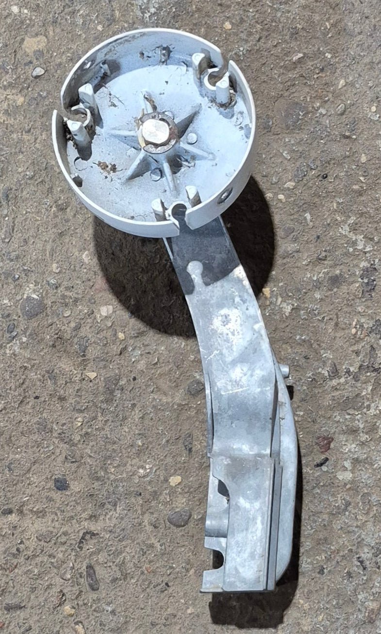 Used Lippert Solera Idler Regal Head Mount - 643916 - Young Farts RV Parts
