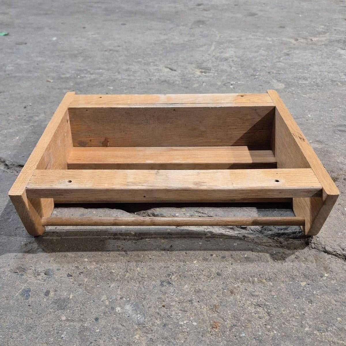 Used Magazine Rack - 12.25