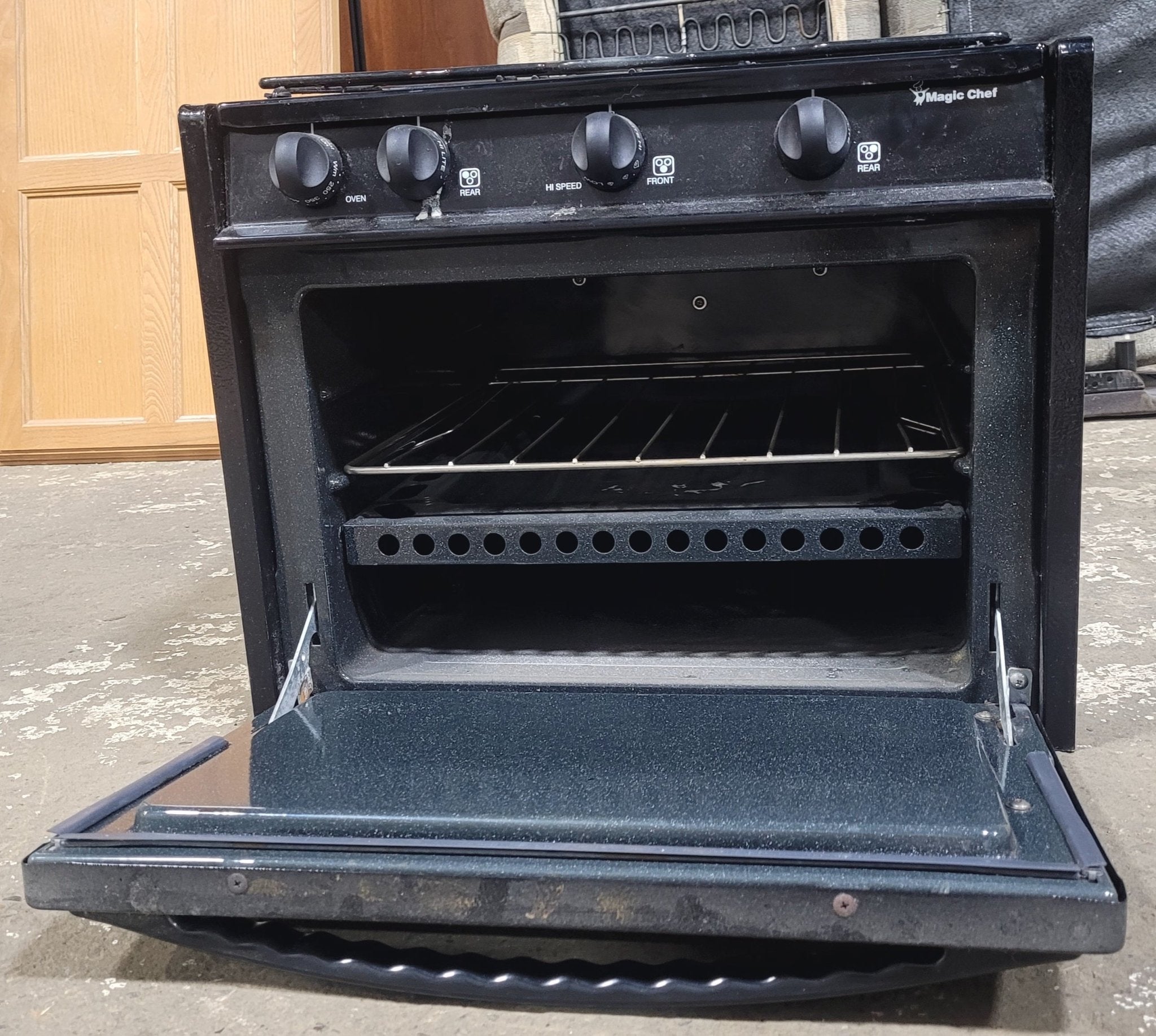 Used Magic Chef 3 Burner RV Range / Cooktop - Young Farts RV Parts